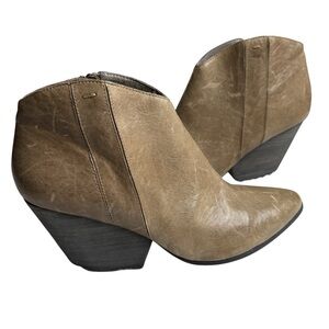 EILEEN FISHER Ankle Boot Womens 11 Tan Leather Side Zip 3” Heel MSRP: $228 READ